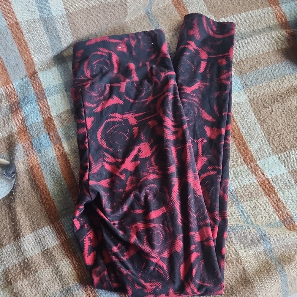No Boundaries Red and Black Leggings